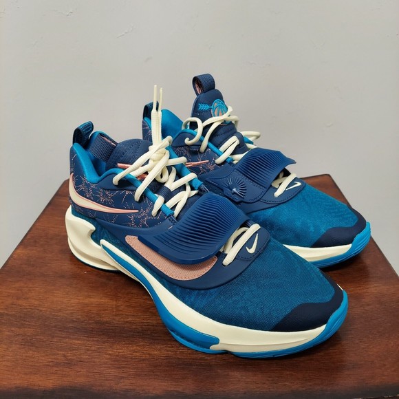 Nike Zoom Freak 3 NRG Sneaker Shoe Limited Edition Valentines DH7347-900 sz 9.5 - Picture 1 of 7